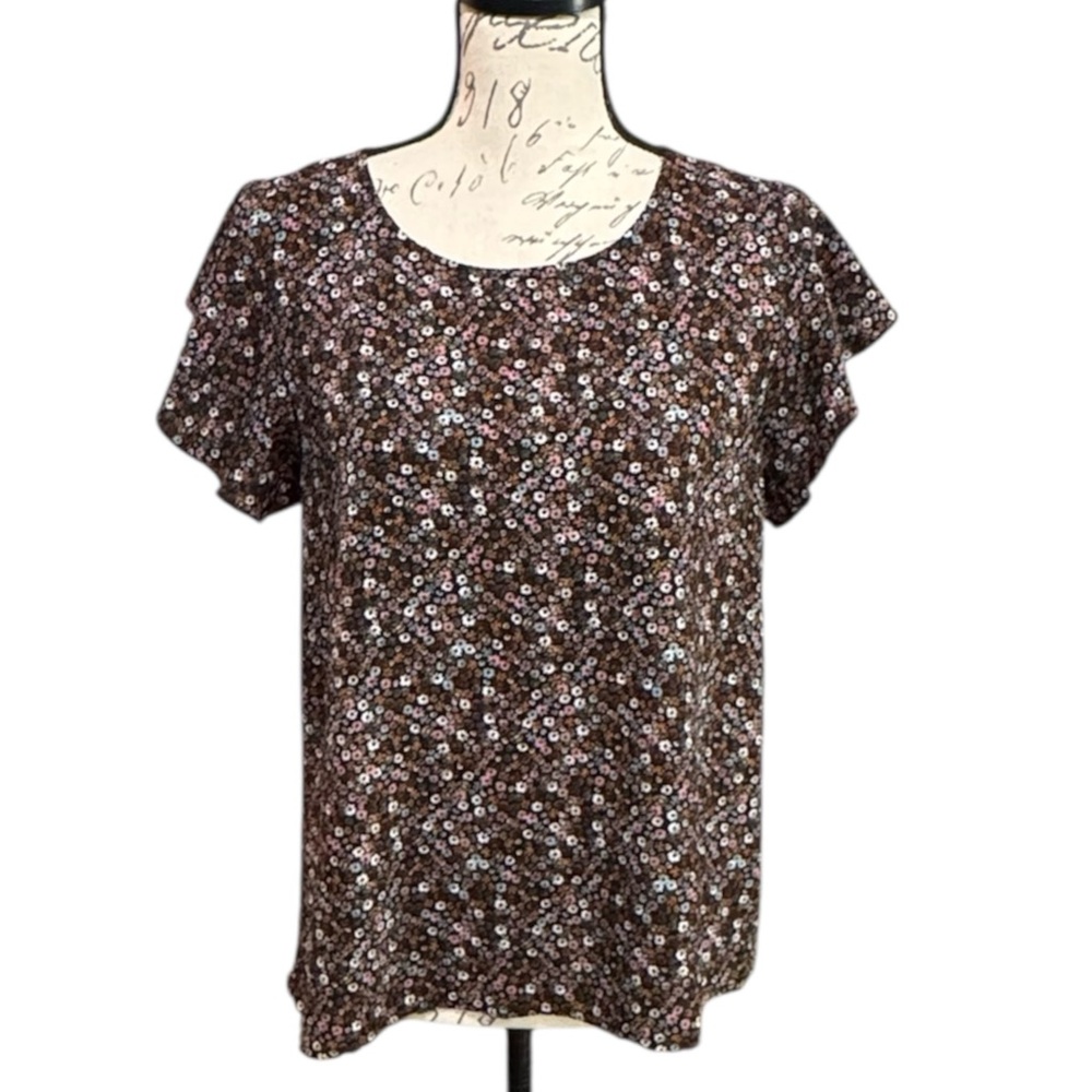 Willow & Root Ditsy Floral Short Sleeve Top
